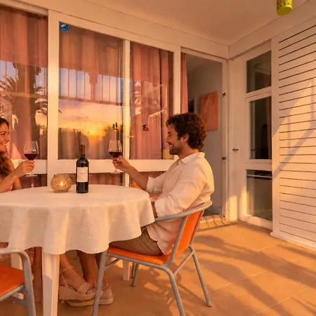 Alejandro Pool Terrace And Full Kitchen