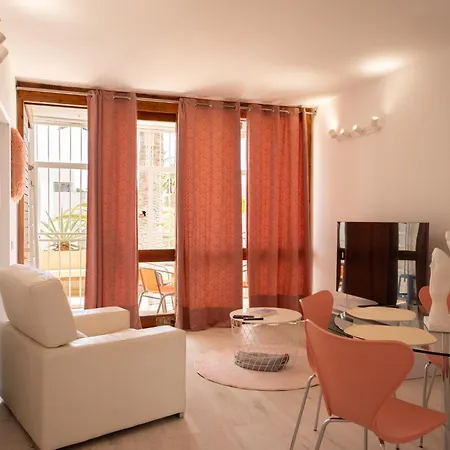 Casa Alejandro Wifi & Pool & 24h Security شقة أرونا
